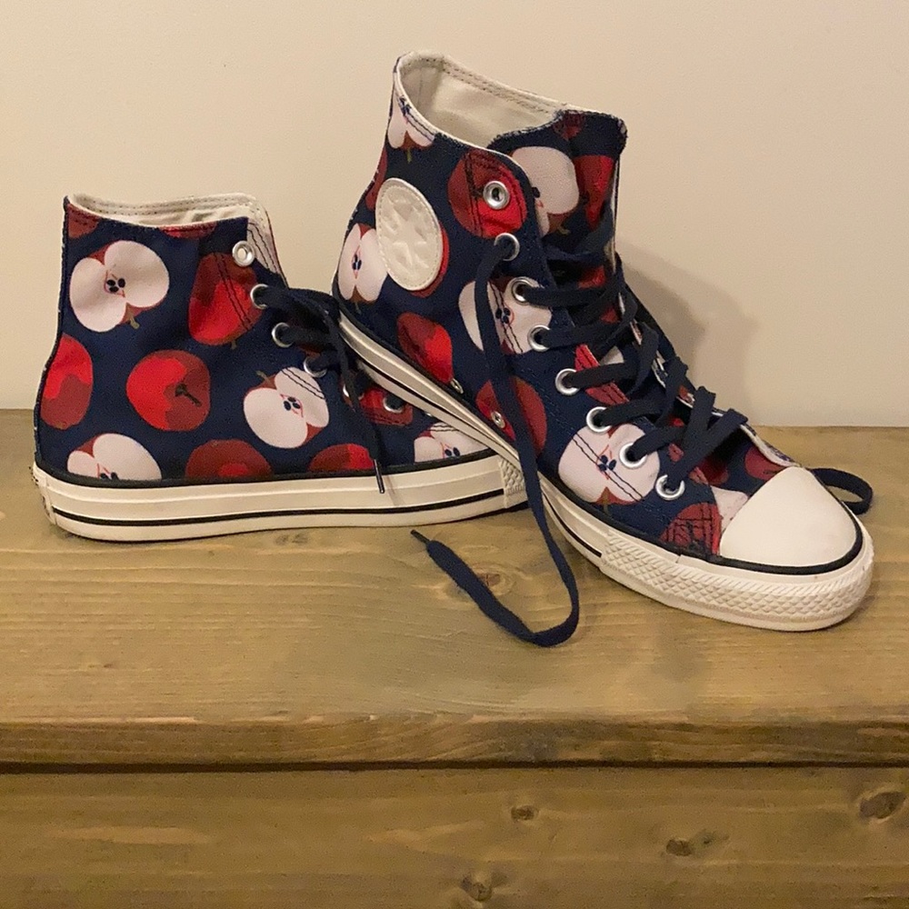 🍎 Apple Converse
